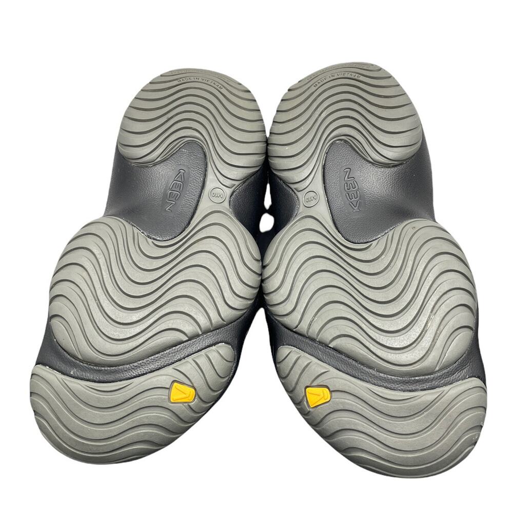 KEEN Yogui Arts Slipper Graphite Slip On Clogs Ye Shoes Mens Size 10 FAST SHIP - Picture 13 of 15